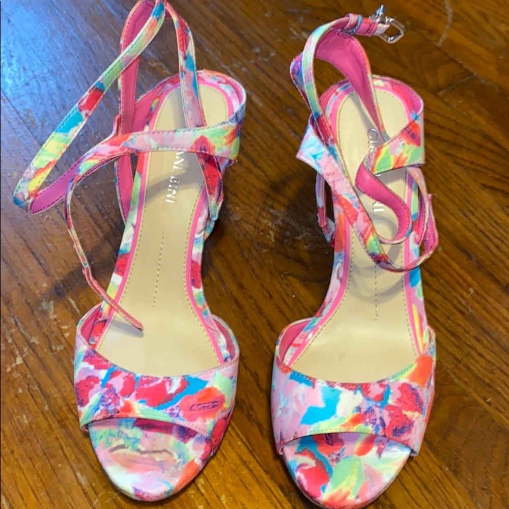 Gianna bini floral heels